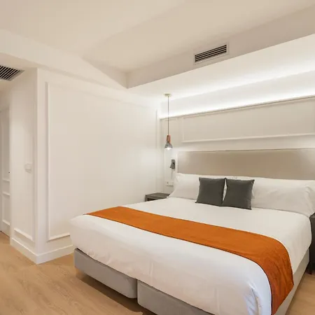 Marina 30 Pensión 3*